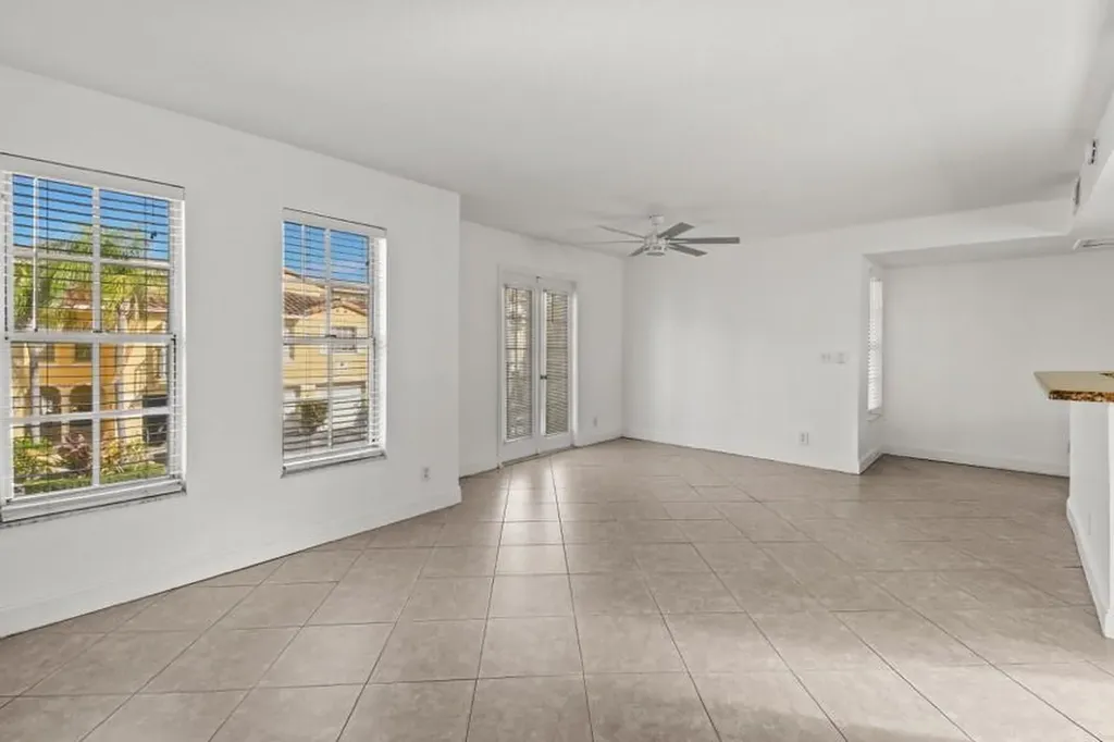 1040 Lake Shore Drive West Palm Beach FL 33403