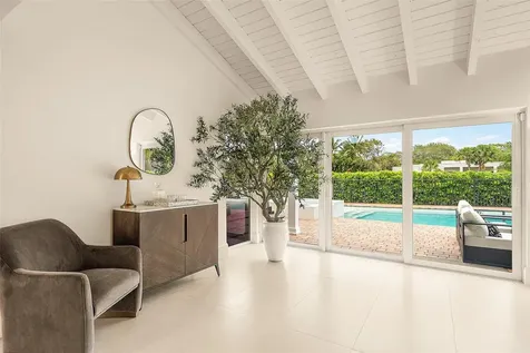 4877 Pineview Circle Delray Beach FL 33445