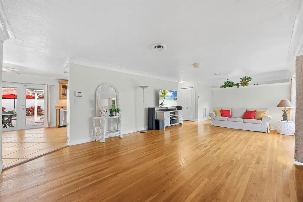 5284 NE 18th Terrace Fort Lauderdale FL 33308