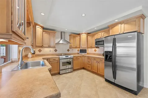 5284 NE 18th Terrace Fort Lauderdale FL 33308