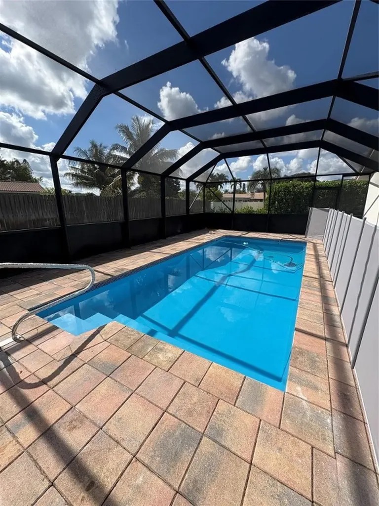 9900 NW 39th Court Coral Springs FL 33065