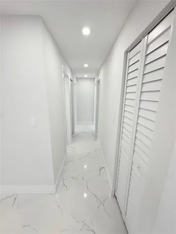 9900 NW 39th Court Coral Springs FL 33065