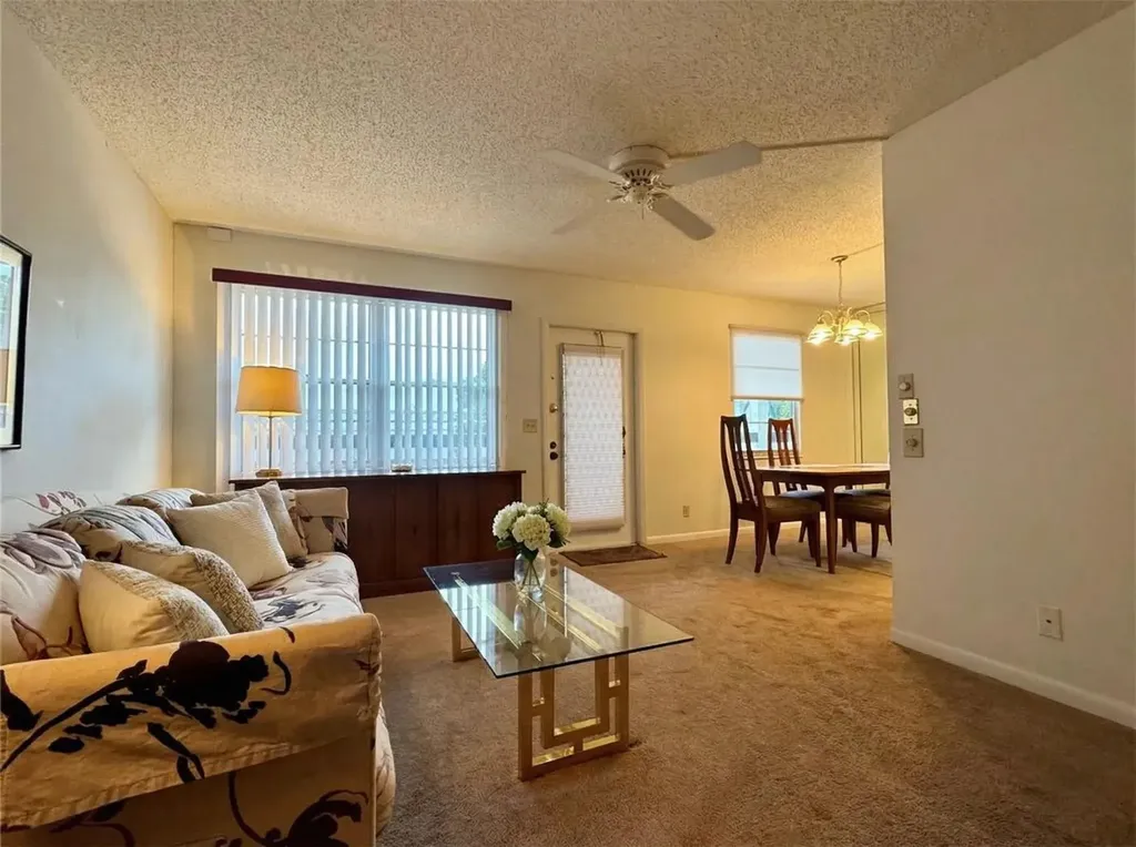3041 Hythe C Boca Raton FL 33434