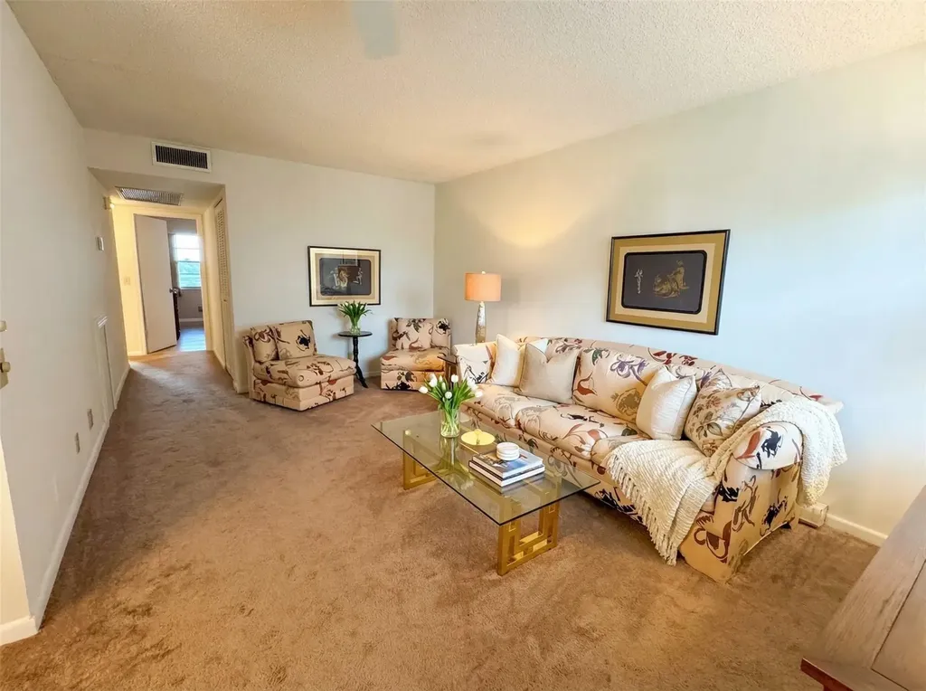 3041 Hythe C Boca Raton FL 33434