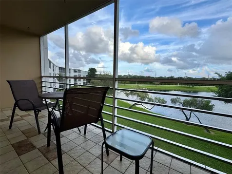 3041 Hythe C Boca Raton FL 33434