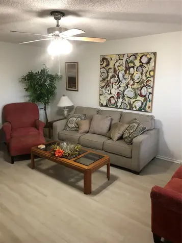 850 SW 133 Pembroke Pines FL 33027