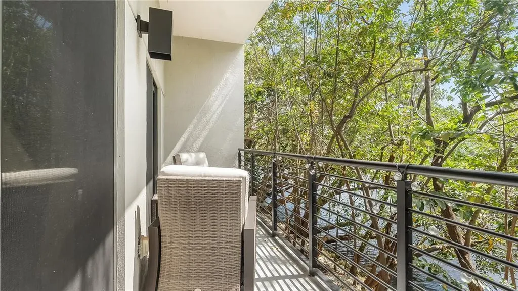 462 SE 1st Circle Pompano Beach FL 33060