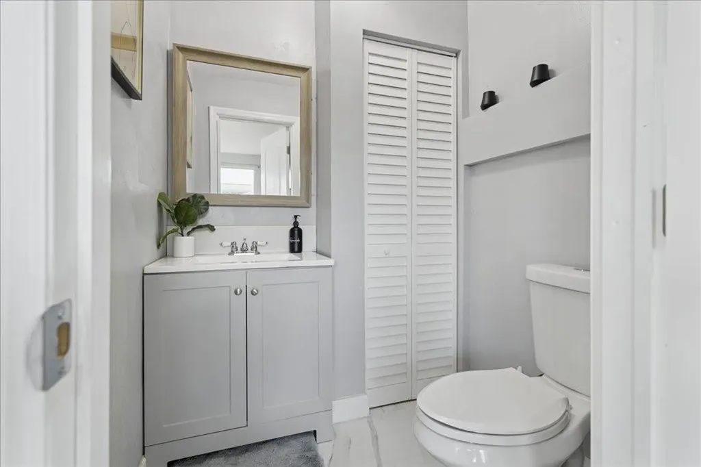 4805 NW 25th Terrace Fort Lauderdale FL 33309