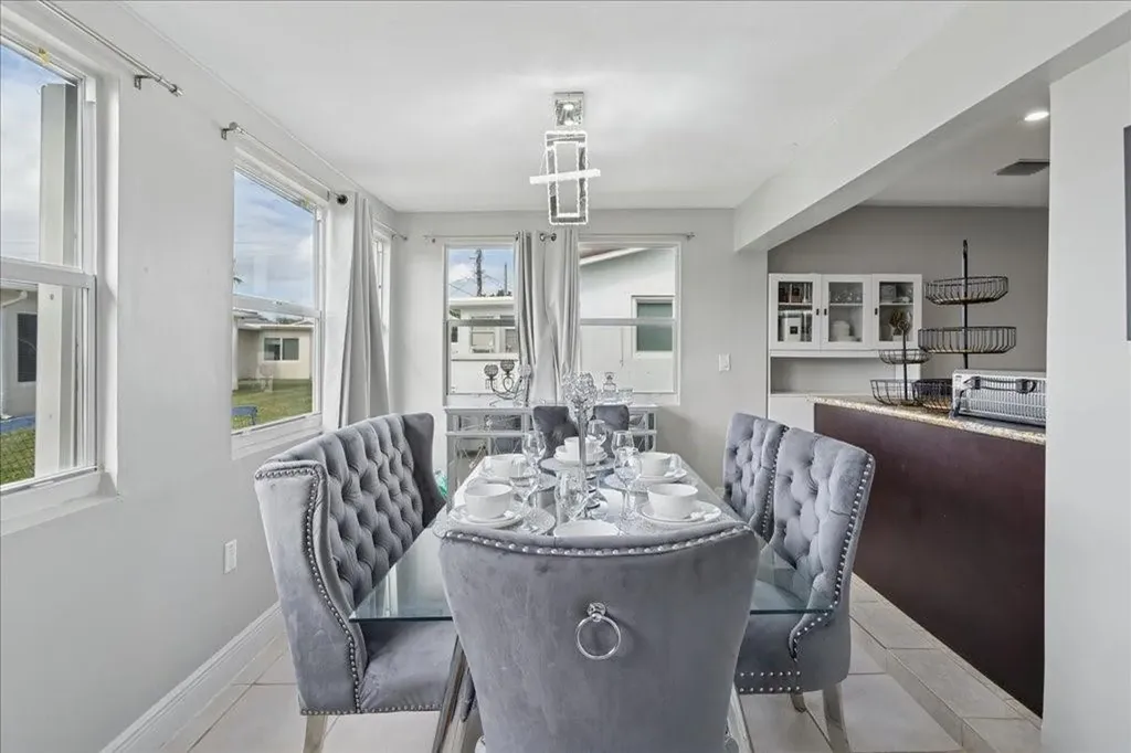 4805 NW 25th Terrace Fort Lauderdale FL 33309