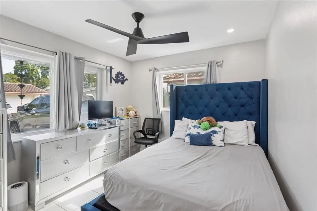 4805 NW 25th Terrace Fort Lauderdale FL 33309