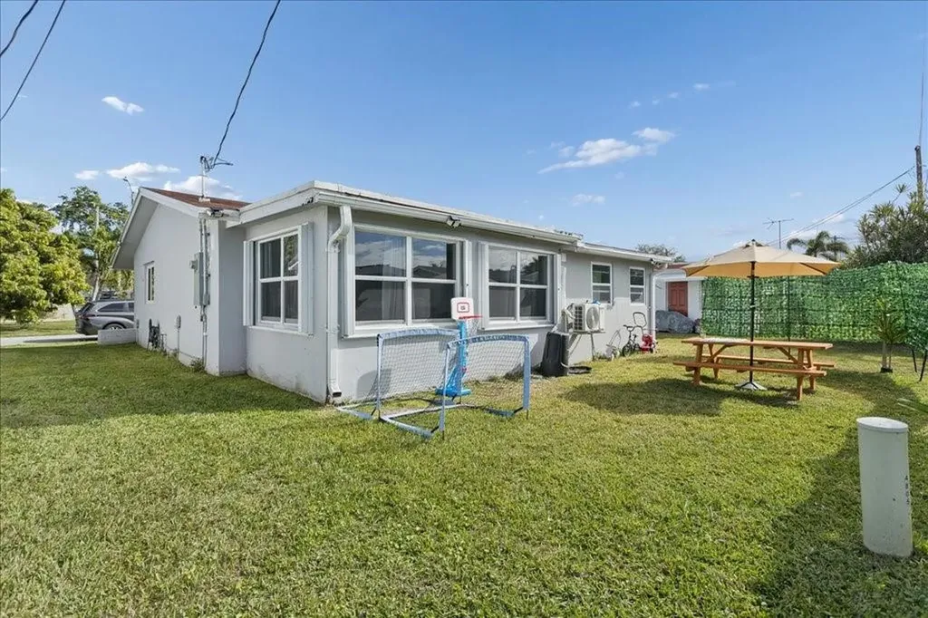 4805 NW 25th Terrace Fort Lauderdale FL 33309