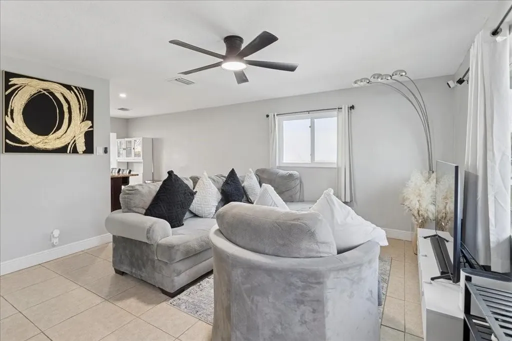 4805 NW 25th Terrace Fort Lauderdale FL 33309