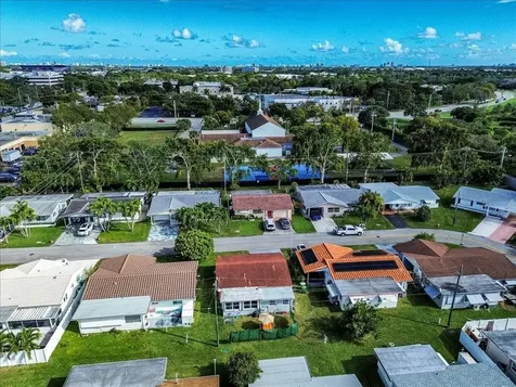 4805 NW 25th Terrace Fort Lauderdale FL 33309