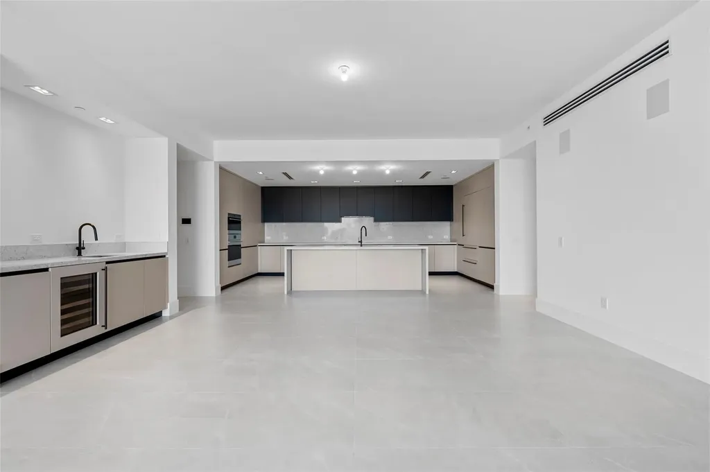 160 Isle Of Venice Drive Fort Lauderdale FL 33301