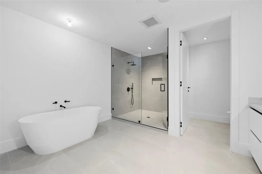 160 Isle Of Venice Drive Fort Lauderdale FL 33301