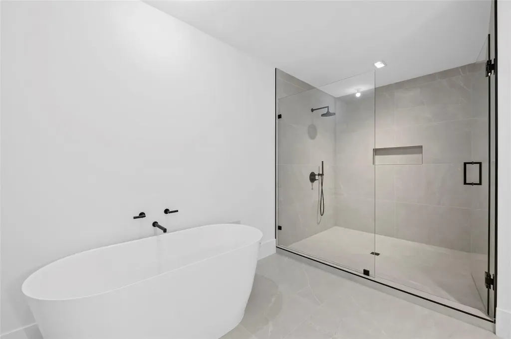 160 Isle Of Venice Drive Fort Lauderdale FL 33301