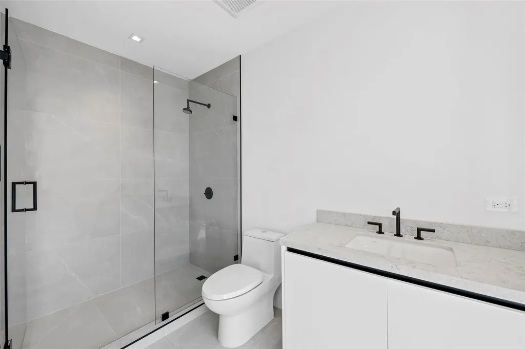 160 Isle Of Venice Drive Fort Lauderdale FL 33301