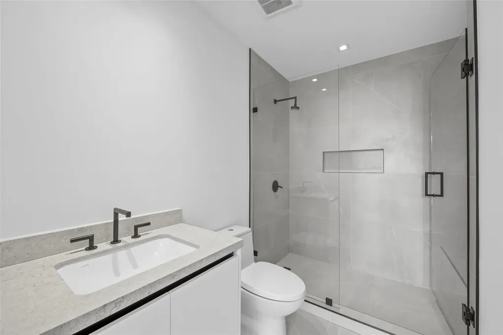 160 Isle Of Venice Drive Fort Lauderdale FL 33301