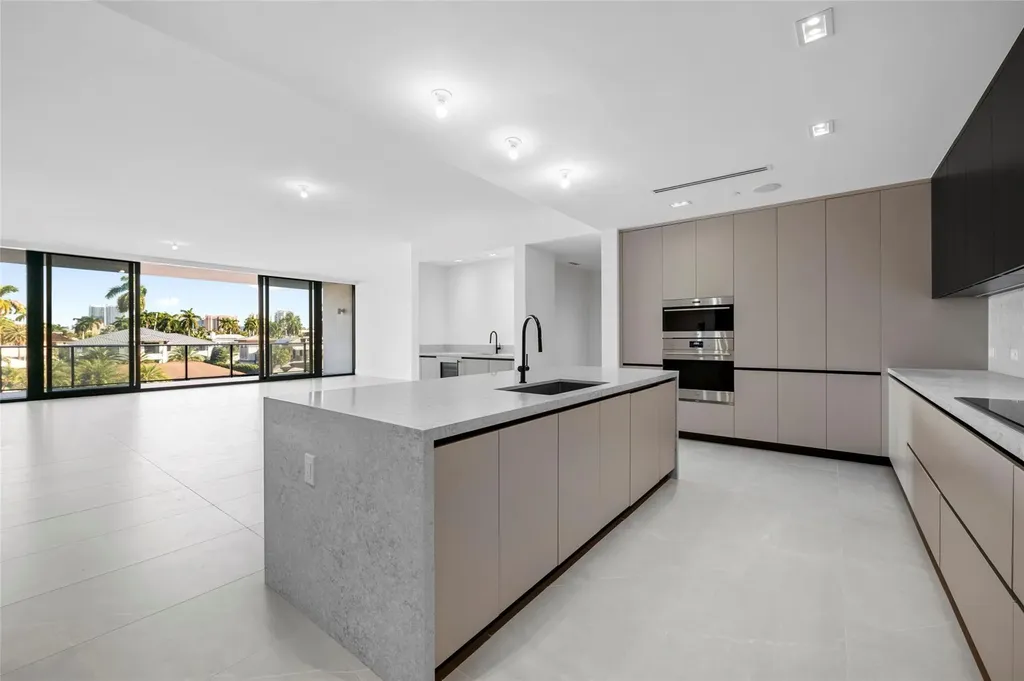 160 Isle Of Venice Drive Fort Lauderdale FL 33301