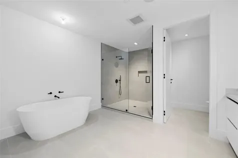 160 Isle Of Venice Drive Fort Lauderdale FL 33301