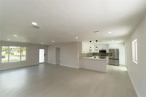 11872 SW 196th Terrace Miami FL 33177
