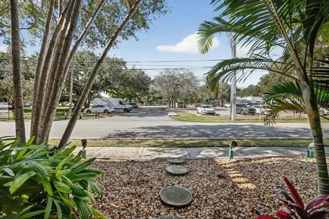 1401 NE 9th Street Fort Lauderdale FL 33304