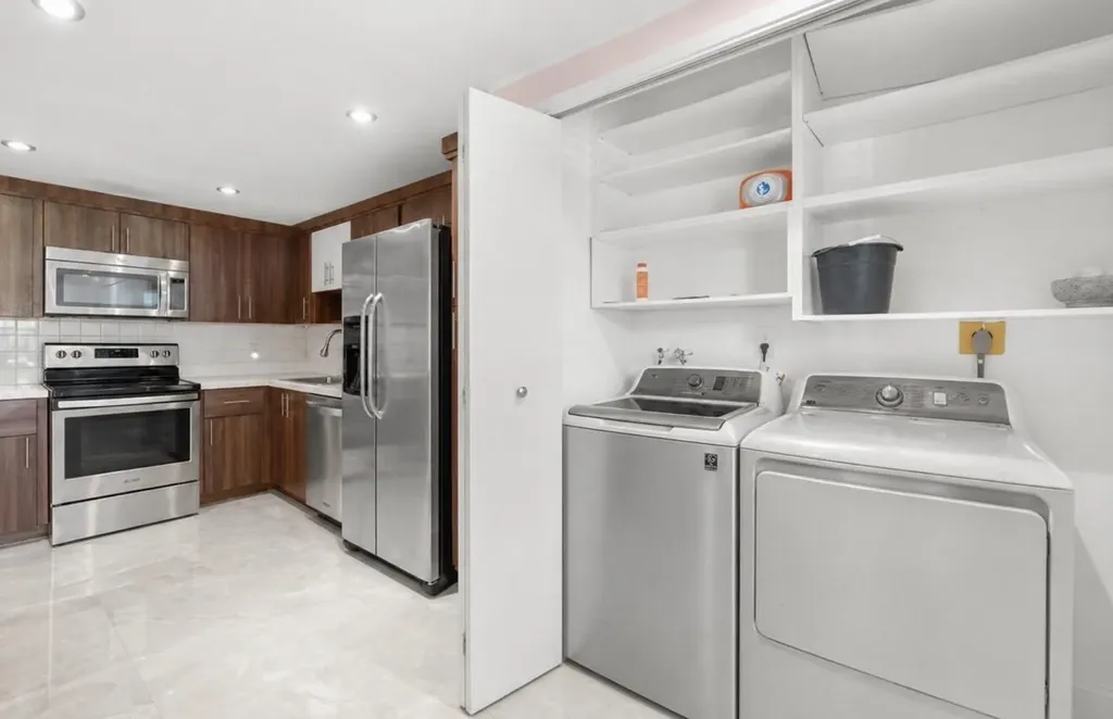 500 Oaks Lane Pompano Beach FL 33069