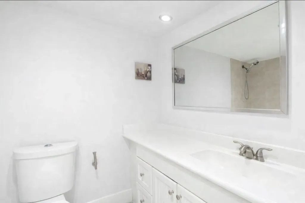 500 Oaks Lane Pompano Beach FL 33069