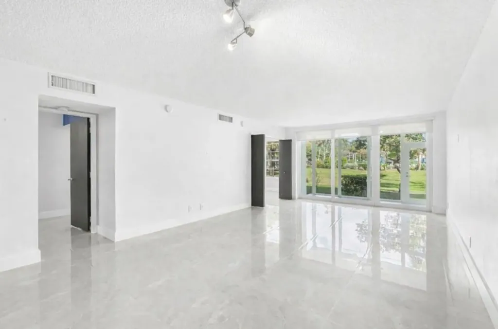 500 Oaks Lane Pompano Beach FL 33069