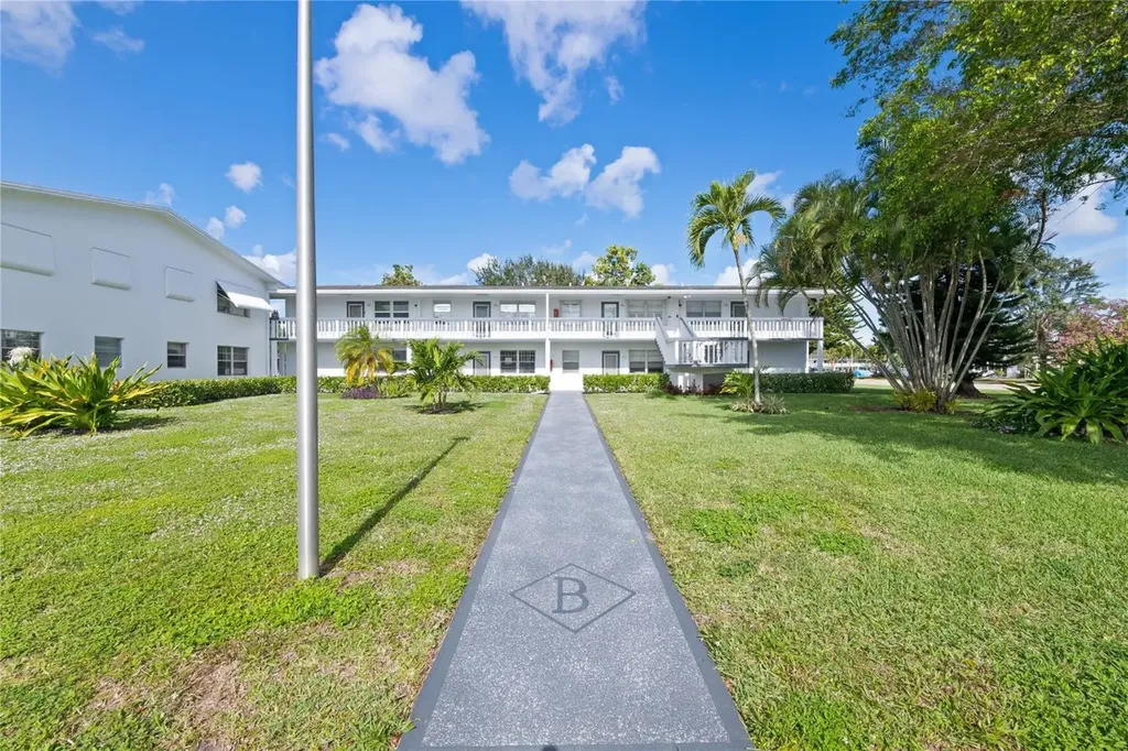 39 Prescott B Deerfield Beach FL 33442