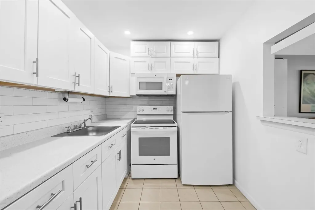39 Prescott B Deerfield Beach FL 33442