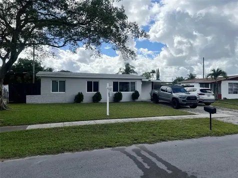 5720 SW 37th Court Davie FL 33314