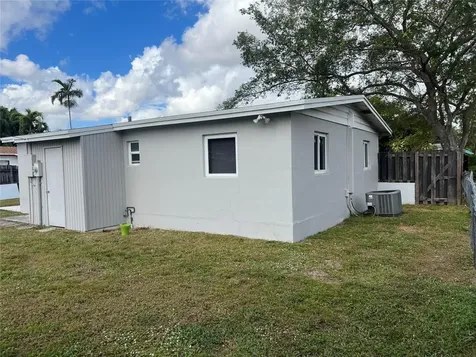 5720 SW 37th Court Davie FL 33314