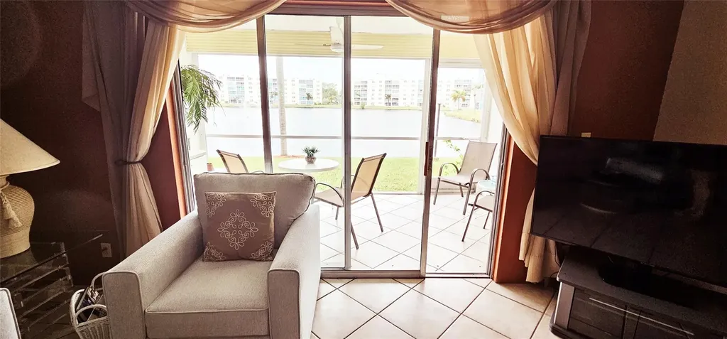 121 SE 3rd Avenue Dania Beach FL 33004