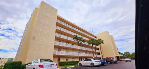 121 SE 3rd Avenue Dania Beach FL 33004