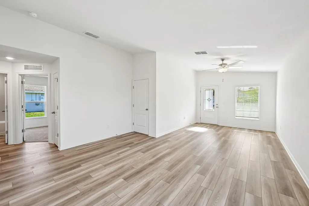 5606 Seagrape Drive Fort Pierce FL 34982