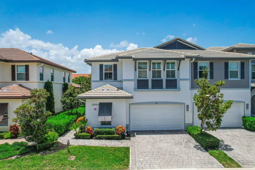 22954 Clear Echo Drive Boca Raton FL 33433