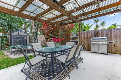 270 NE 42nd Court Oakland Park FL 33334