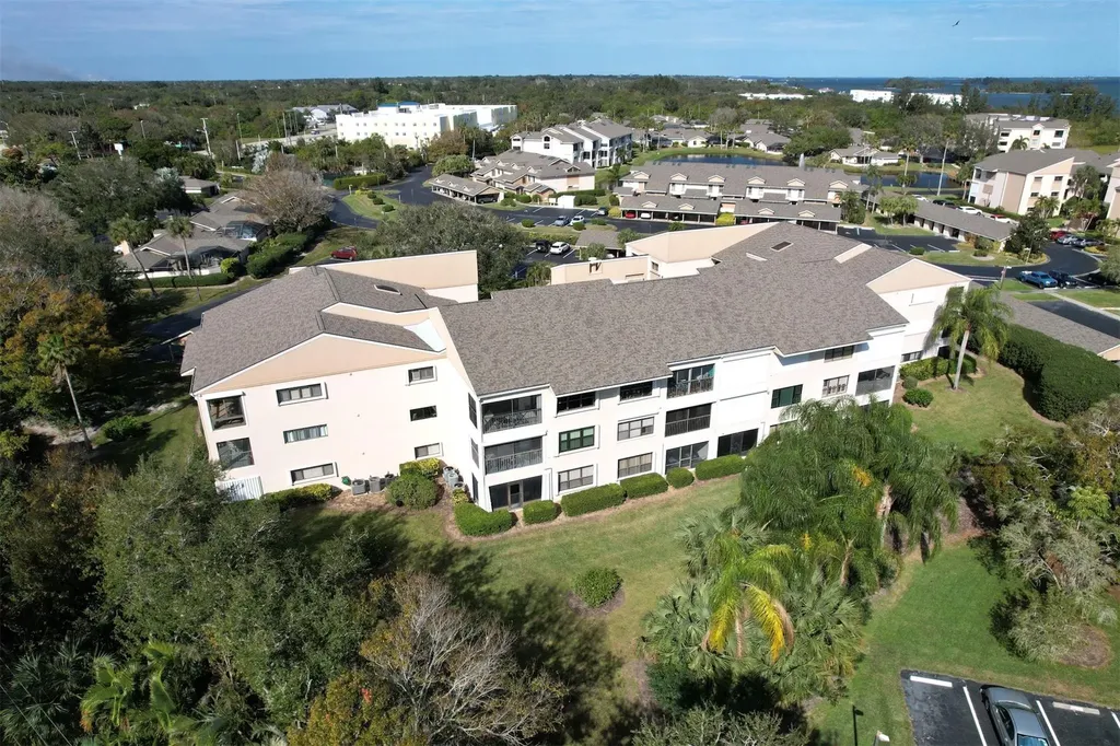 6175 S Mirror Lake Drive Sebastian FL 32958