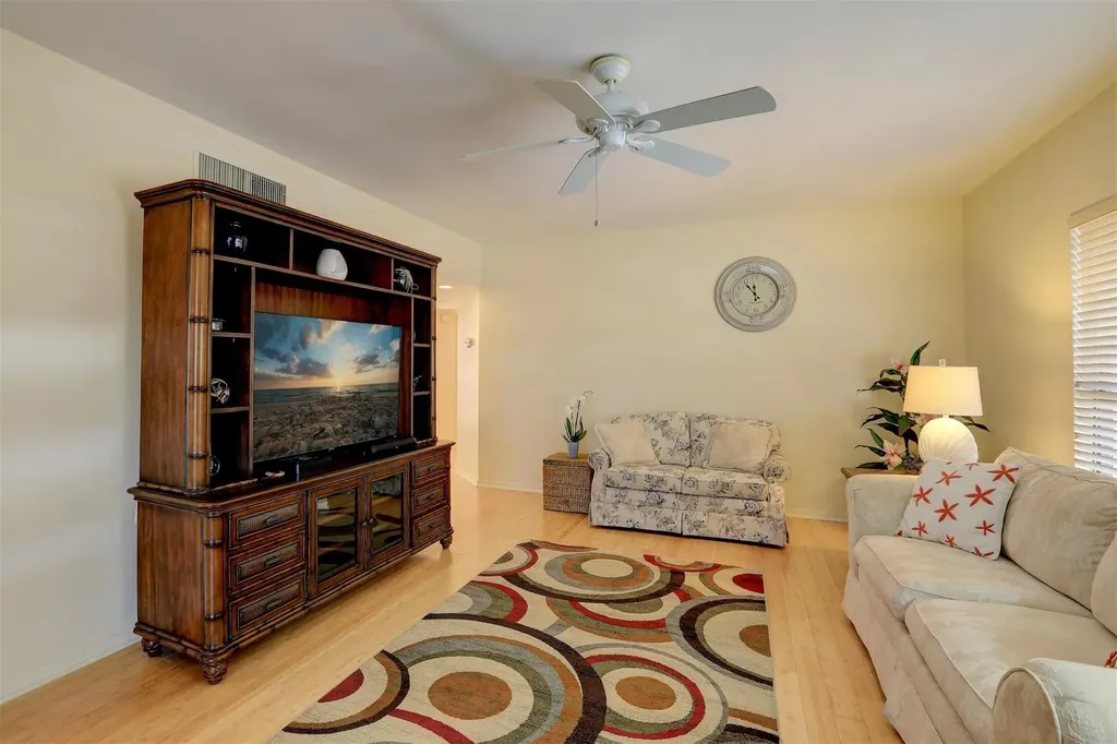 6175 S Mirror Lake Drive Sebastian FL 32958