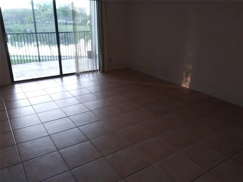 2112 S Cypress Bend Drive Pompano Beach FL 33069