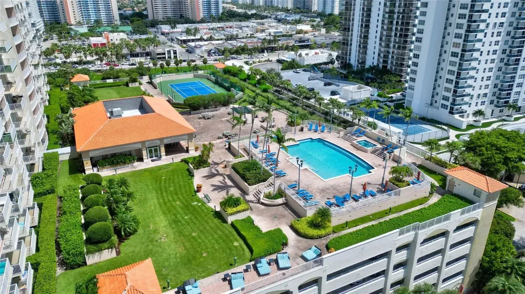 3020 NE 32nd Avenue Fort Lauderdale FL 33308