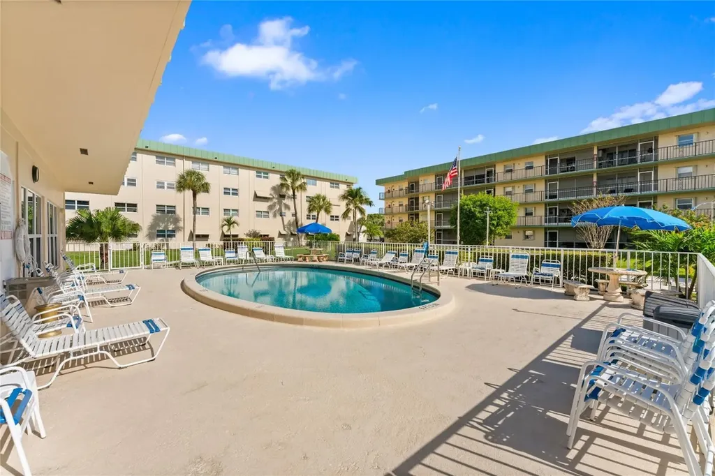 804 SE 7th Street Deerfield Beach FL 33441