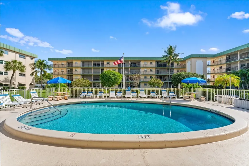 804 SE 7th Street Deerfield Beach FL 33441