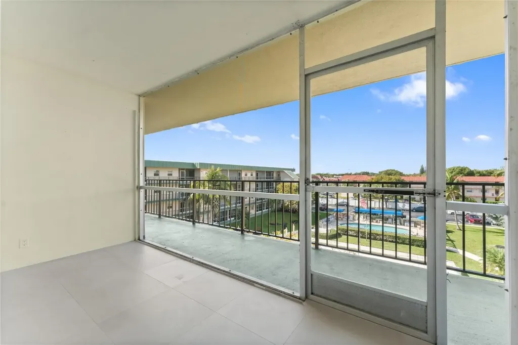 804 SE 7th Street Deerfield Beach FL 33441