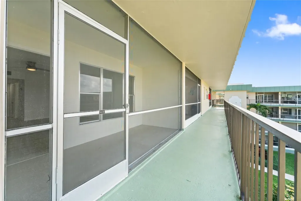 804 SE 7th Street Deerfield Beach FL 33441