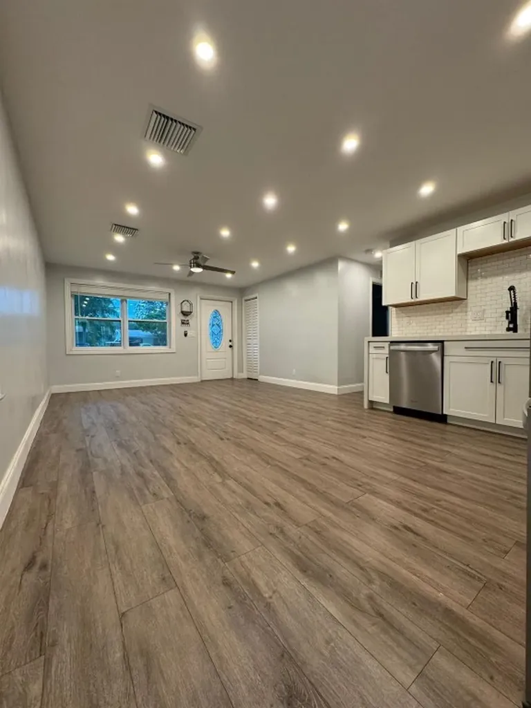 9422 SW 51st Street Fort Lauderdale FL 33328
