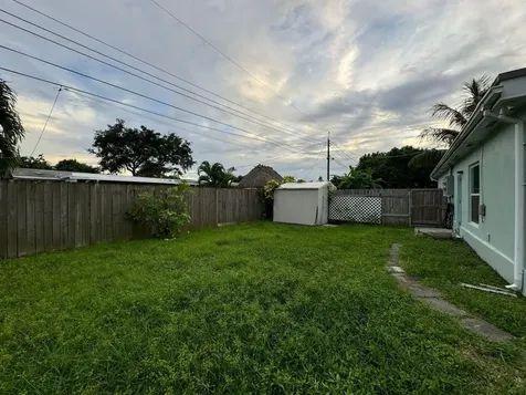 9422 SW 51st Street Fort Lauderdale FL 33328
