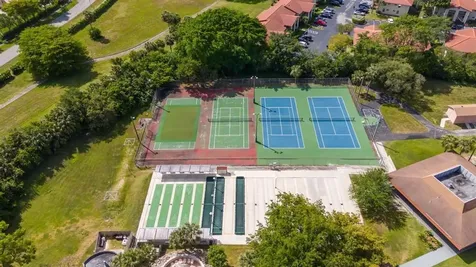 3120 Holiday Springs Boulevard Margate FL 33063