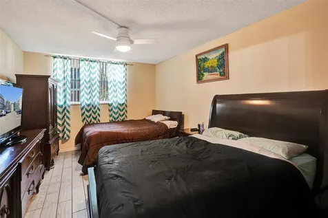 3120 Holiday Springs Boulevard Margate FL 33063